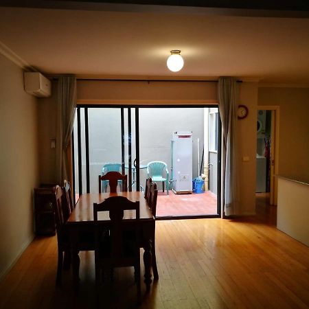 الشقق الفندقية ملبورنفي  Moonee Valley Views المظهر الخارجي الصورة